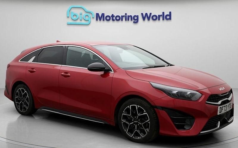 Used Kia ProCeed GT-Line 159 HP (116 kW) 2023 Red Estate