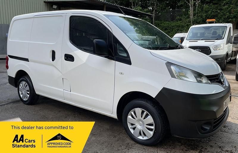 White Used 2016 Nissan NV200 Acenta Van | £4,195 (Fair price) - Image 1/2