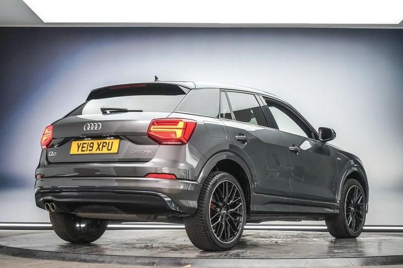 Used Audi Q2 Black Edition 150 HP (110 kW) 2019 Grey SUV