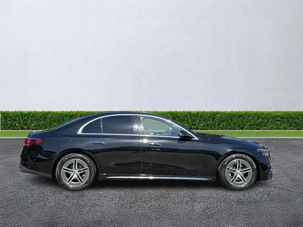 Used Mercedes E200 AMG line 2025 Black Sedan