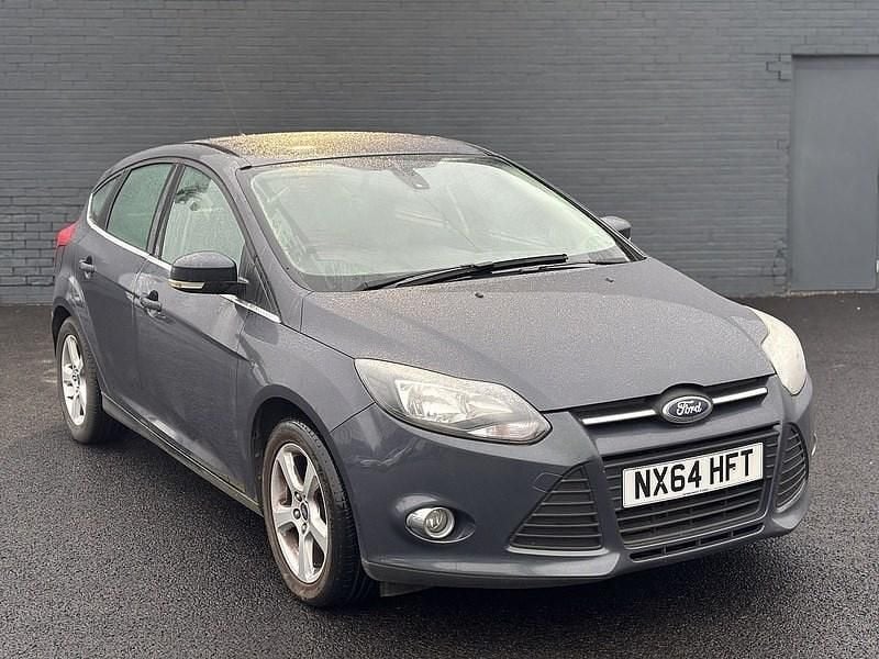 Used Ford Focus Zetec 105 HP (77 kW) 2014 Grey Hatchback