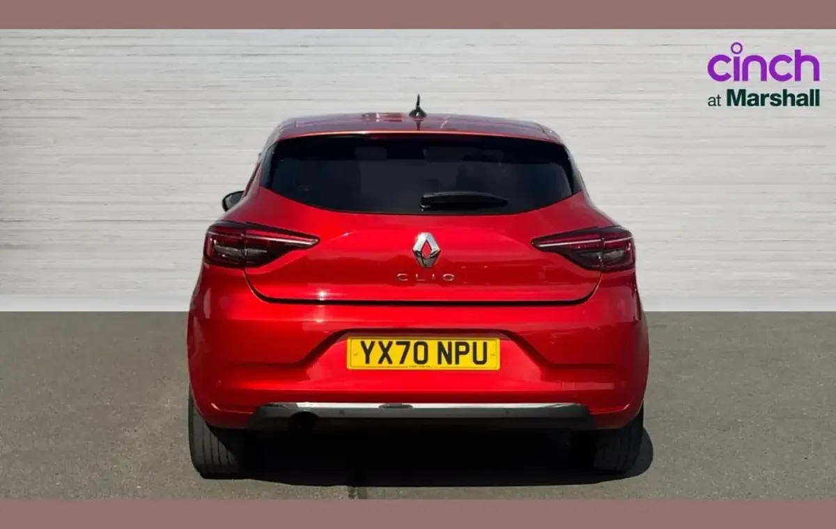 Used Renault Clio Iconic 100 HP (73 kW) 2020 Red Hatchback