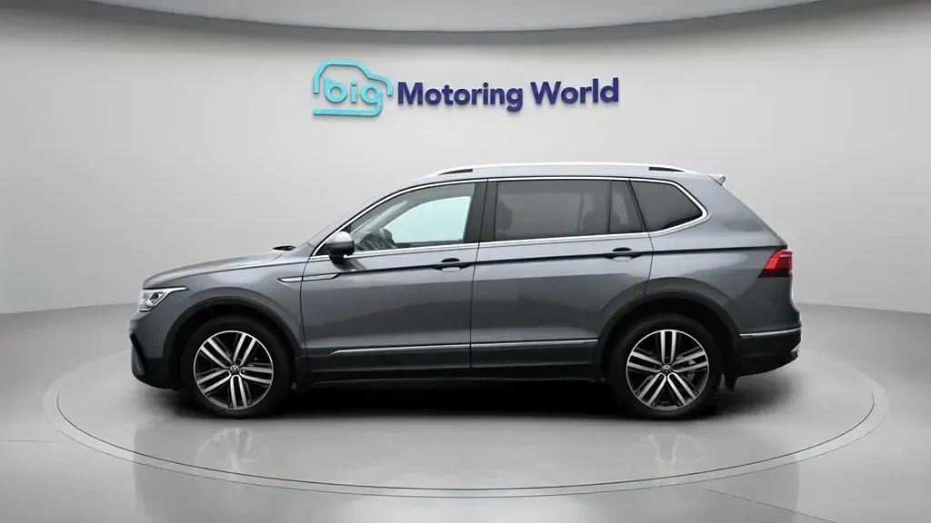 Used VW Tiguan Allspace Elegance 150 HP (110 kW) 2022 Grey SUV