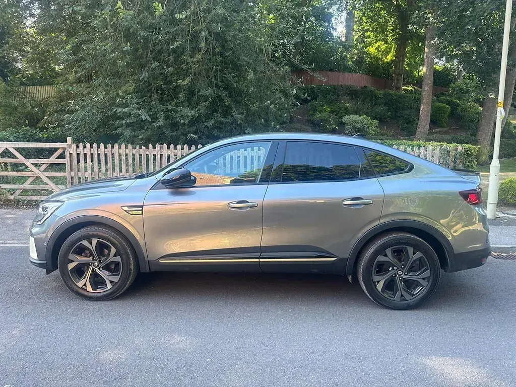 Used Renault Arkana Bose Edition 2023 Grey SUV