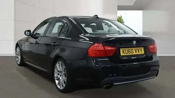 Begagnad BMW 318 M Sport 2010 Svart Sedan
