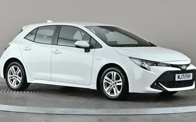 Used Toyota Corolla 122 HP (89 kW) 2021 Hatchback