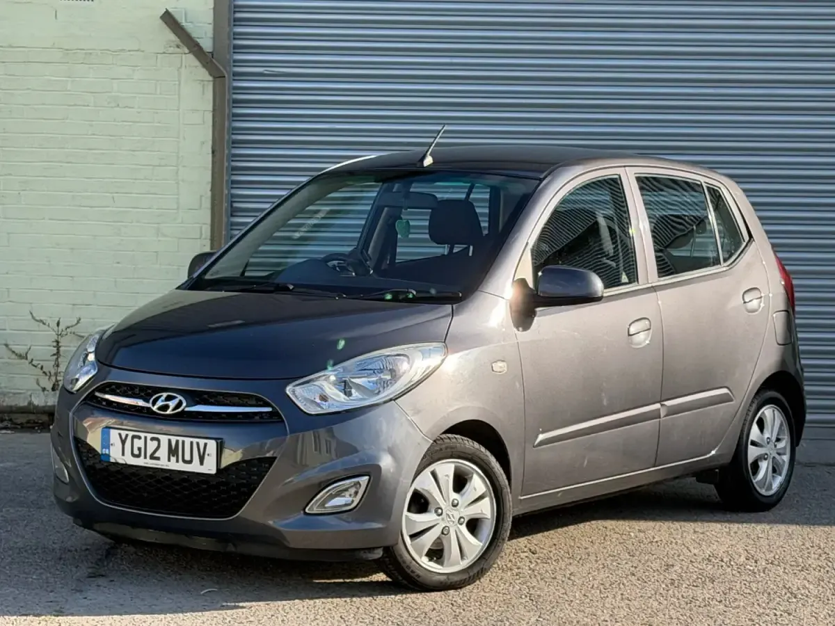 Used Hyundai i10 Active 86 HP (63 kW) 2012 Grey Hatchback