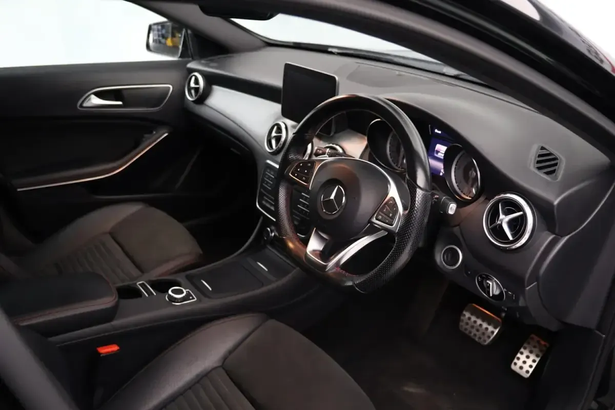 Used Mercedes GLA200 AMG line 136 HP (100 kW) 2016 Black SUV