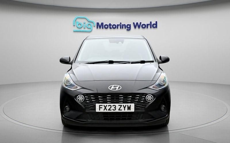 Used Hyundai i10 Premium 67 HP (49 kW) 2023 Black Hatchback
