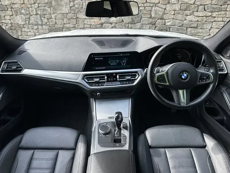 Used BMW 320 M Sport 187 HP (137 kW) 2020 White Estate