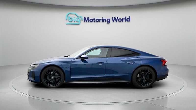 Usado Audi e-tron GT quattro 494 kW (673 HP) 2022 Azul Sedan