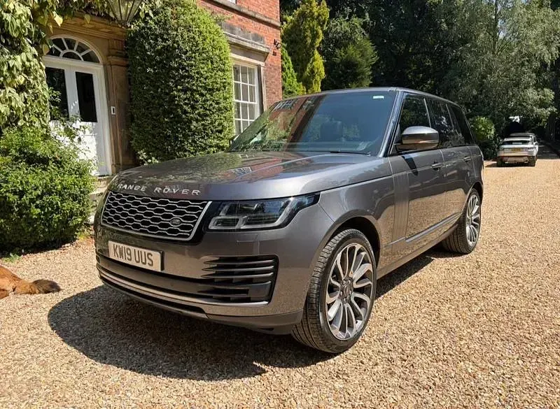 Used Land Rover Range Rover Vogue 275 HP (202 kW) 2019 Grey SUV