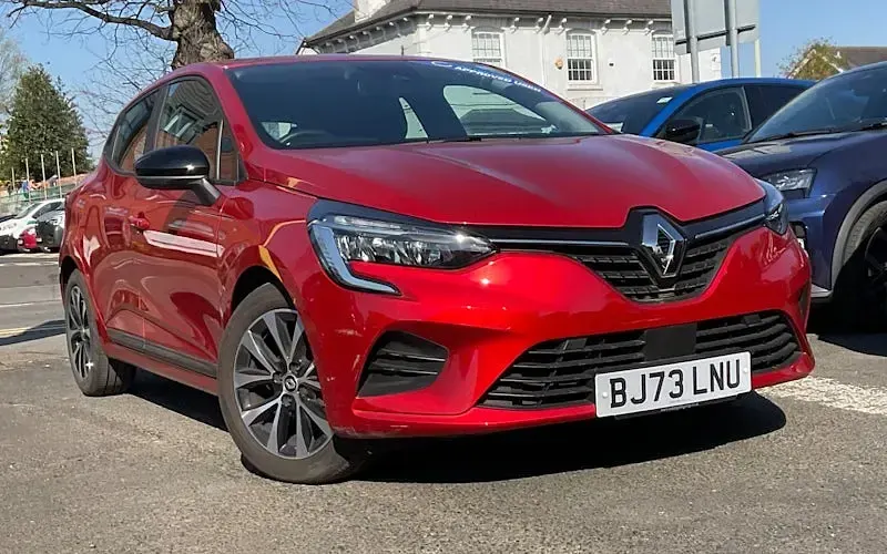 Używany Renault Clio V Evolution 90 KM (66 kW) 2023 Hatchback