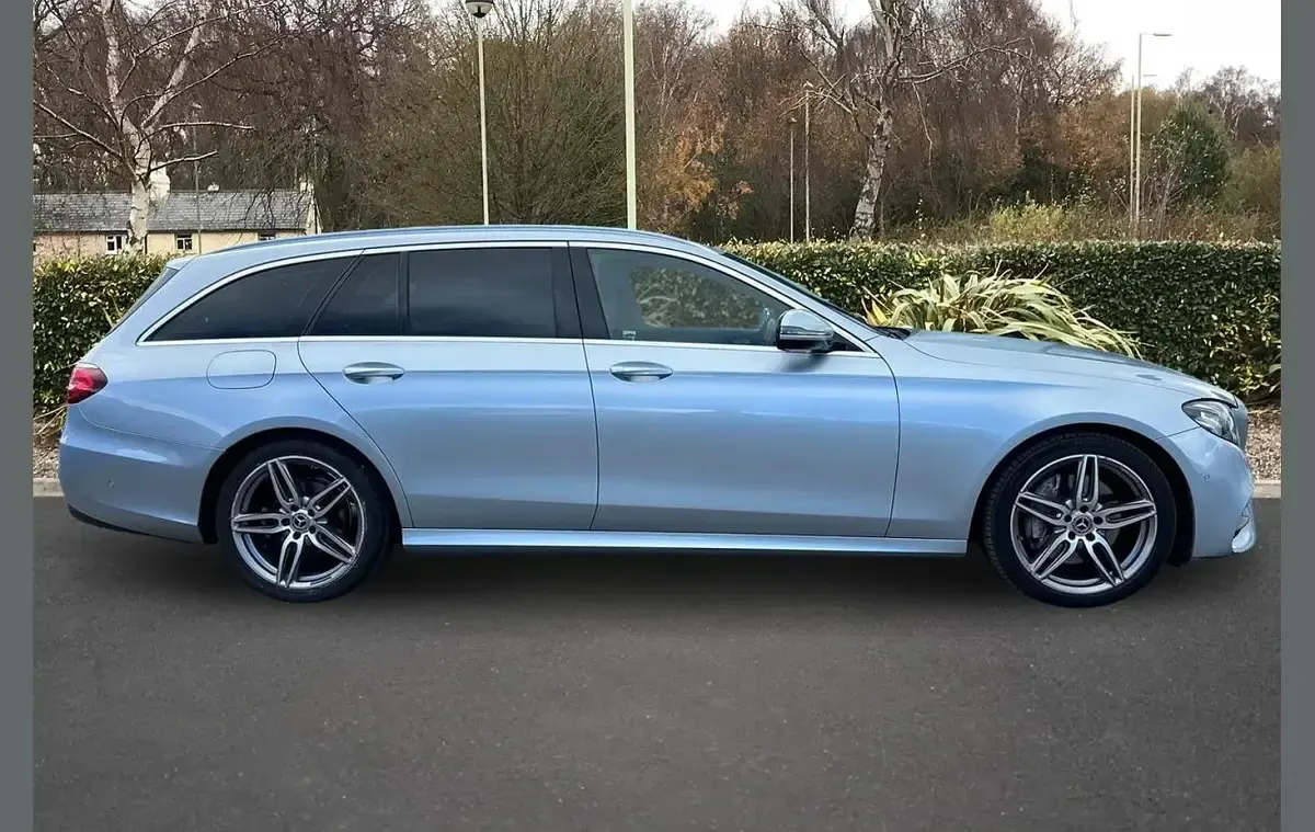 Used Mercedes E220 AMG line 191 HP (140 kW) 2017 Silver Estate
