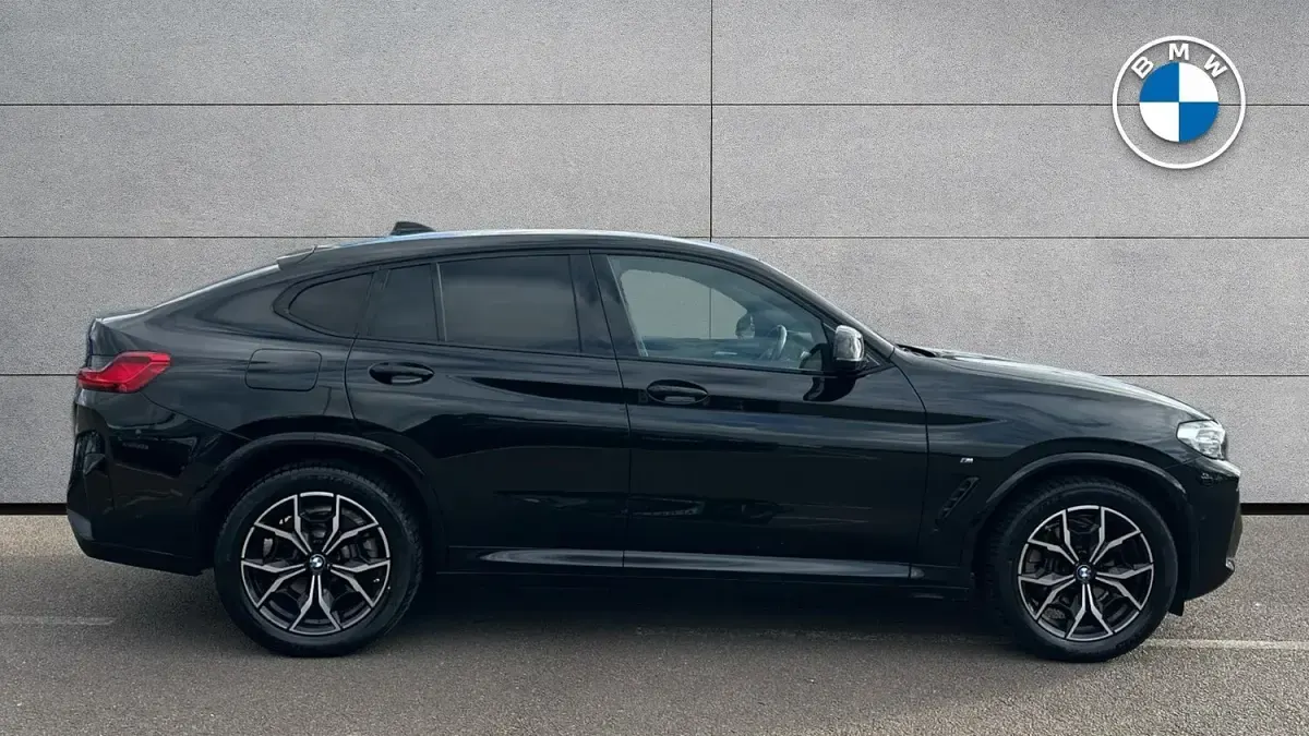 Used BMW X4 M Sport 190 HP (139 kW) 2022 Black SUV