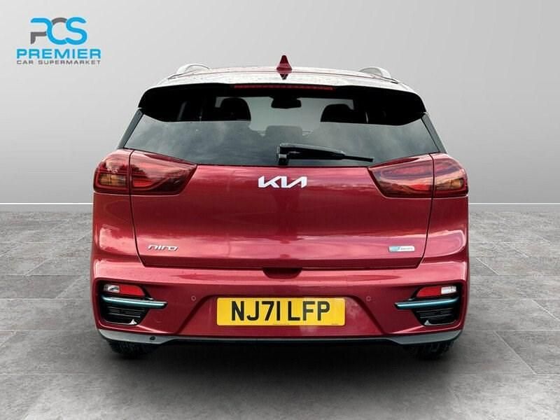 Used Kia Niro 150 kW (204 HP) 2021 Red SUV