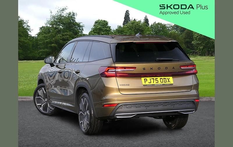 New Skoda Kodiaq SportLine 150 HP (110 kW) 2025 Gold SUV