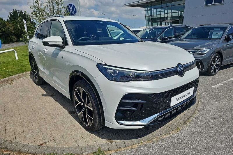 White Used 2025 VW Tiguan R-line SUV | £36,995 - Image 1/4