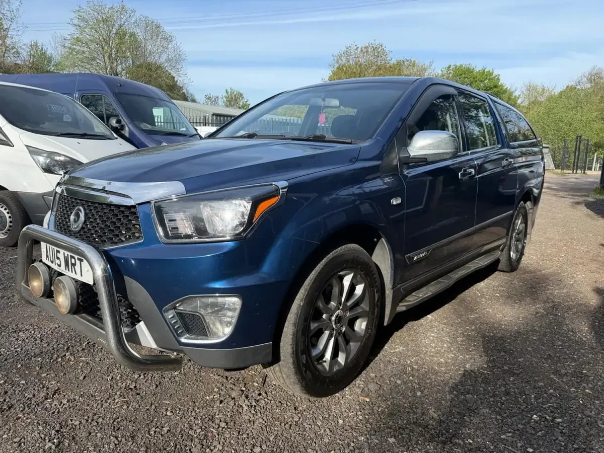 Used SsangYong Korando 2015 Blue SUV