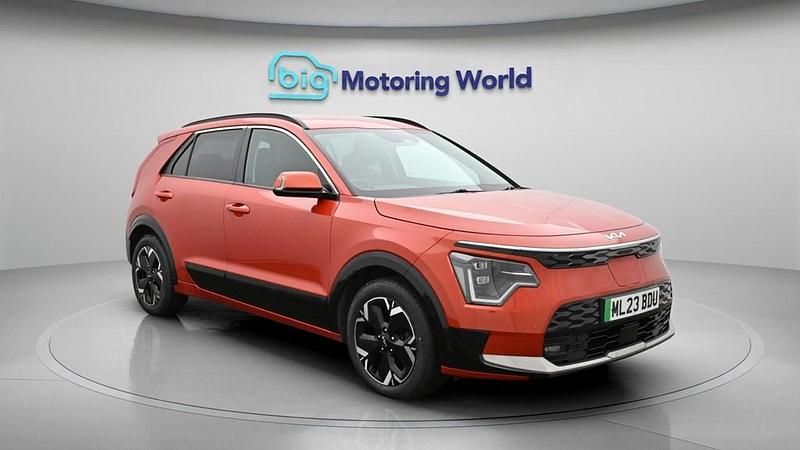 Begagnad Kia e-Niro 147 kW (201 HK) 2023 SUV