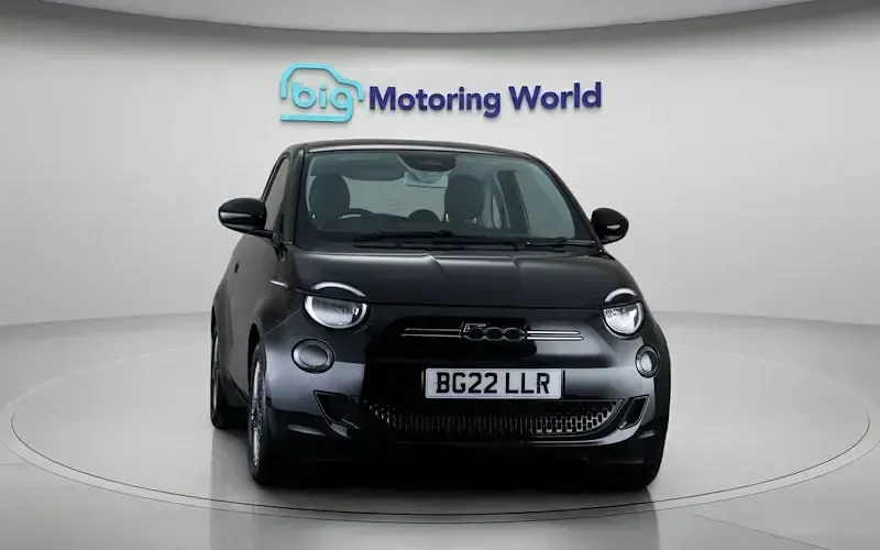 Used Fiat 500e Icon 86 kW (118 HP) 2022 Black Hatchback