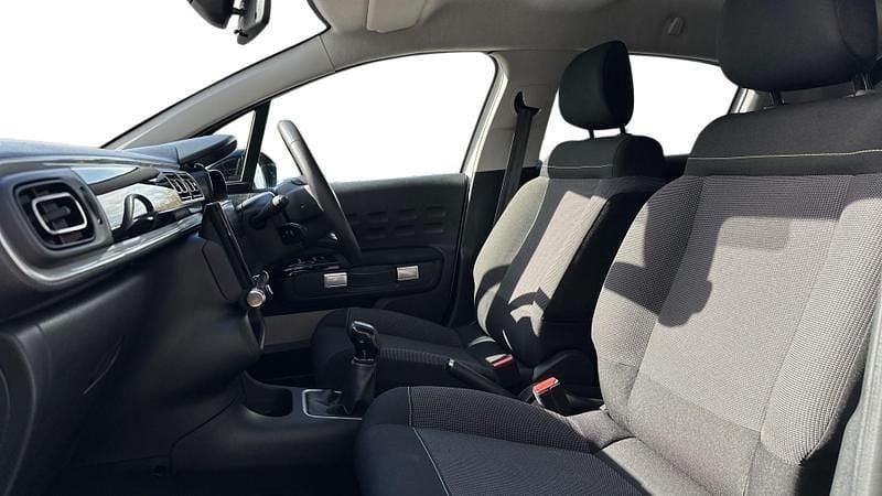 Used Citroën C3 PureTech 83 HP (61 kW) 2023 White Hatchback