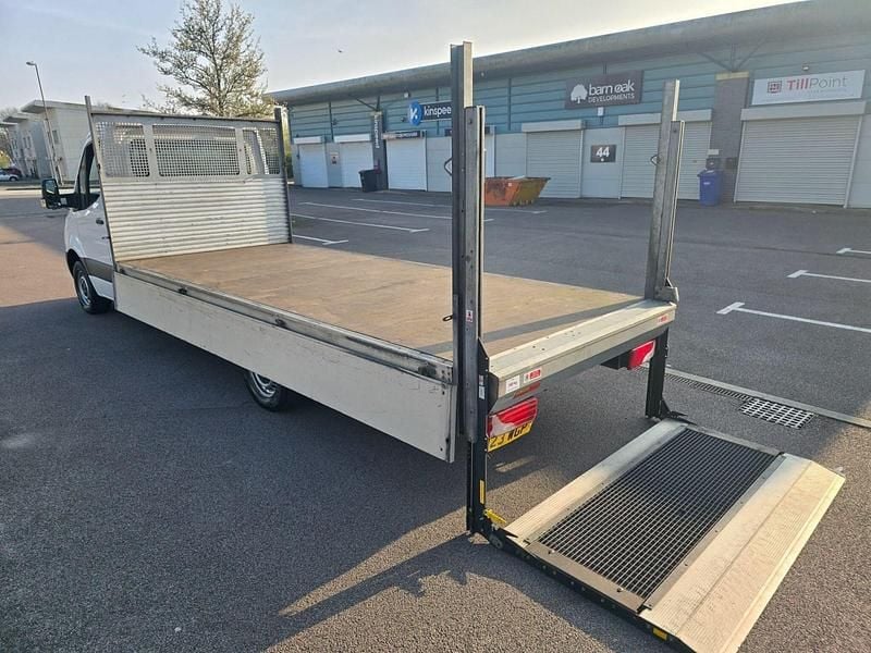 Usado Mercedes Sprinter Progressive 2023 Branco Van