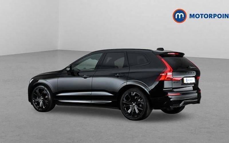 Second-hand Volvo XC60 Ultimate 250 CP (183 kW) 2024 Negru SUV