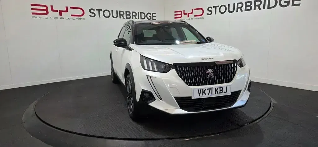 Used Peugeot 2008 Premium 2021 White SUV