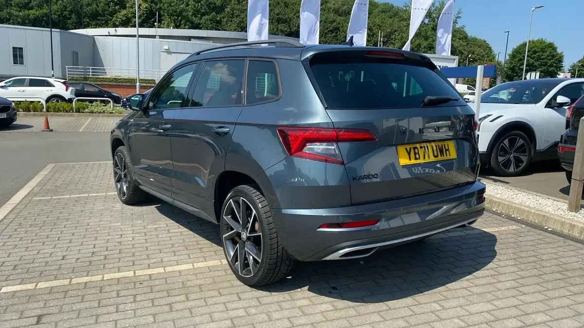 Used Skoda Karoq SportLine 150 HP (110 kW) 2022 Grey SUV