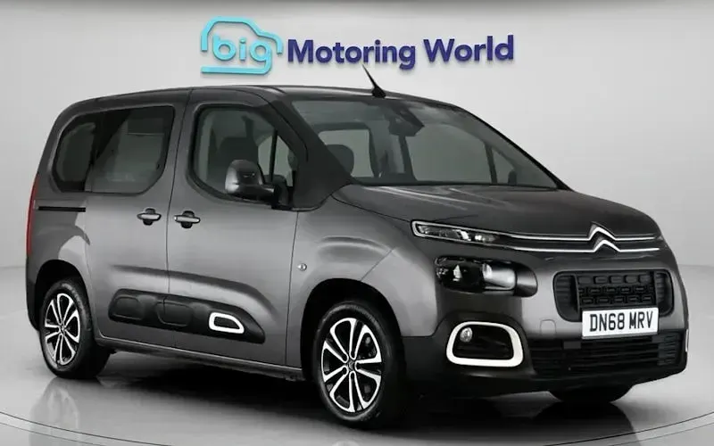 Used Citroën Berlingo Feel 102 HP (75 kW) 2020 MPV