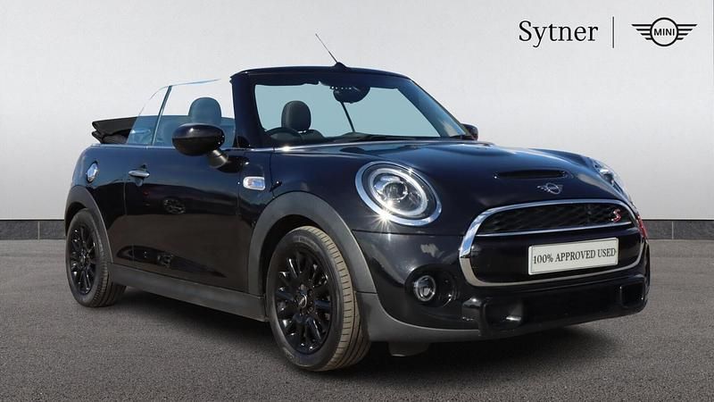 Usado Mini Cooper S Classic 192 HP (141 kW) 2020 Preto Citadino