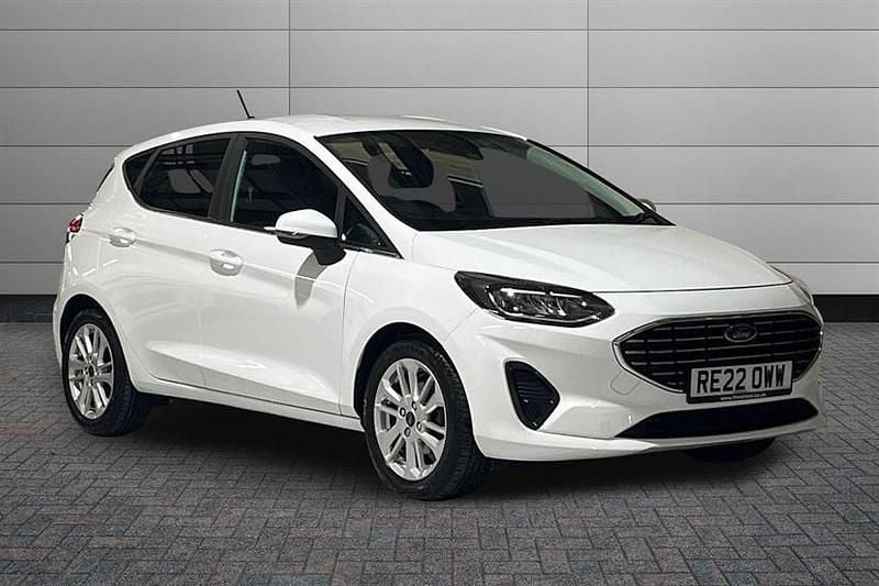 Frozen white Used 2022 Ford Fiesta Titanium Hatchback | £13,000 (Good price) - Image 1/2