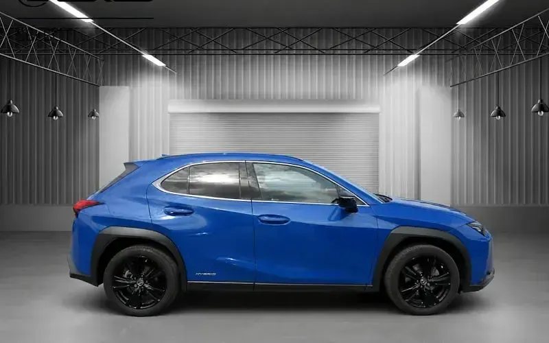 Used Lexus UX 184 HP (135 kW) 2023 Blue SUV