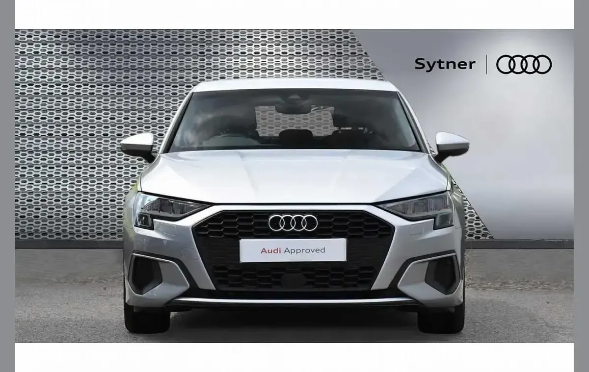 Usado Audi A3 147 HP (108 kW) 2022 Prateado Sedan