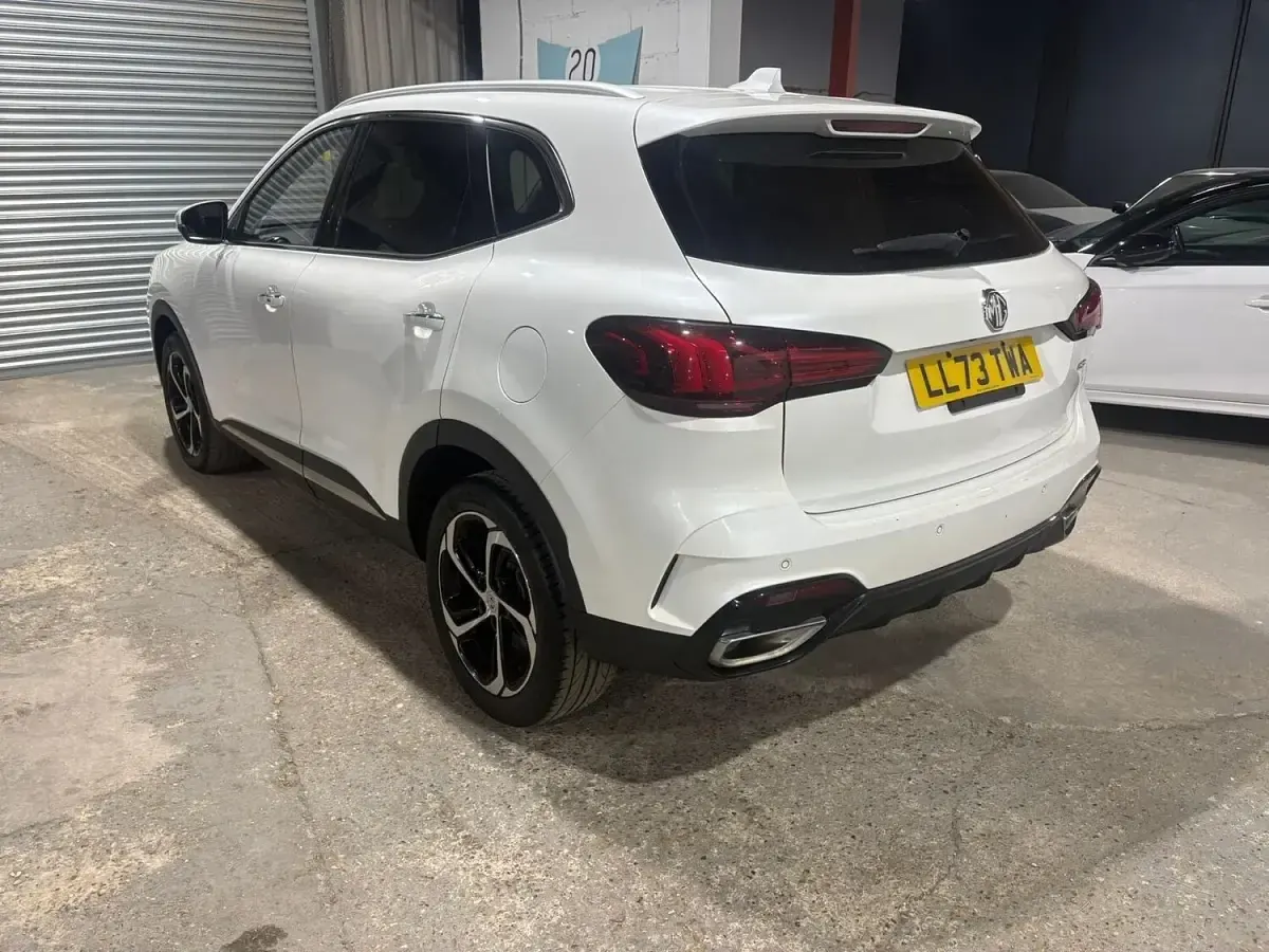 Used MG HS Trophy 162 HP (119 kW) 2023 White SUV
