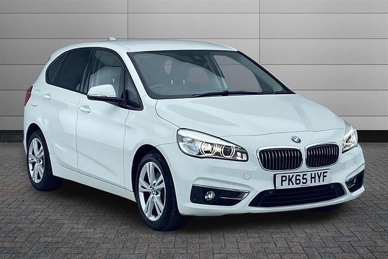 Used BMW 218 Luxury Line 136 HP (100 kW) 2015 Alpine white