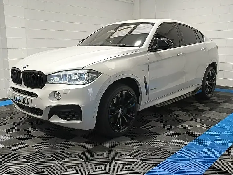Used BMW X6 Comfort Edition 523 HP (384 kW) 2024 White SUV