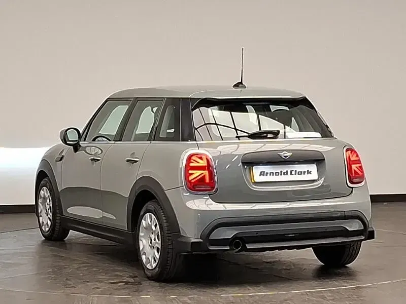 Used Mini ONE Classic 102 HP (75 kW) 2021 Grey Hatchback