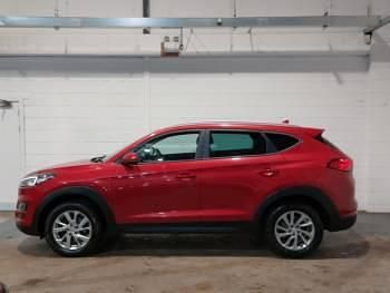 Used Hyundai Tucson SE 132 HP (97 kW) 2018 Red SUV