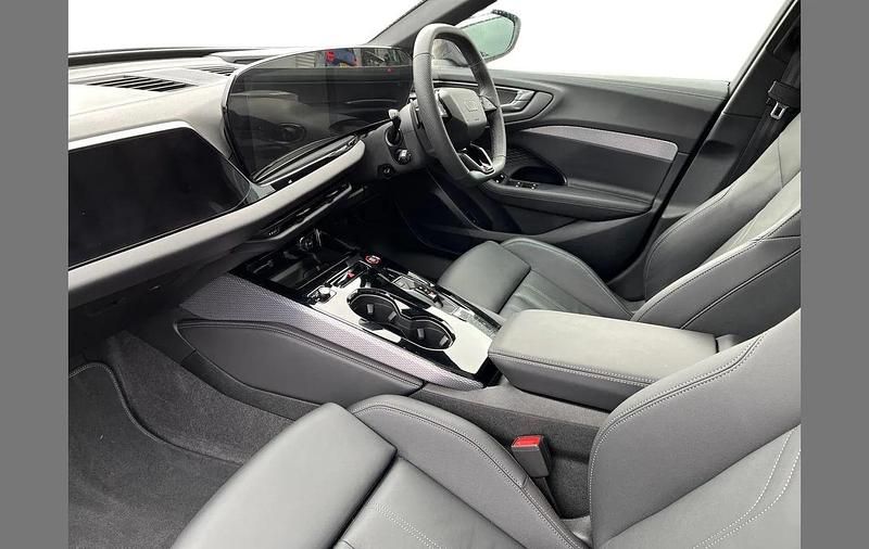 Used Audi A5 Advanced 200 HP (147 kW) 2025 Blue Sedan