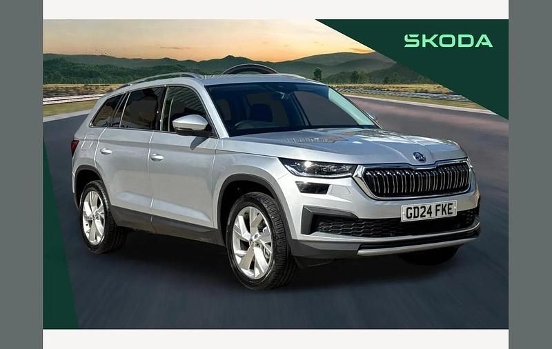 Brilliant silver Used 2024 Skoda Kodiaq SE L Executive SUV | £29,895 (Fair price) - Image 1/2