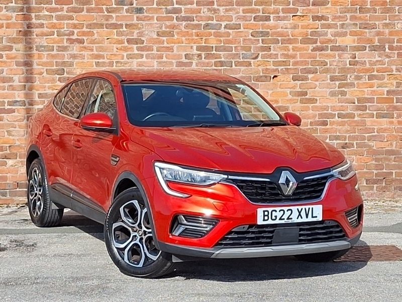 Red Used 2022 Renault Arkana Version S SUV | £18,998 (Fair price) - Image 1/4
