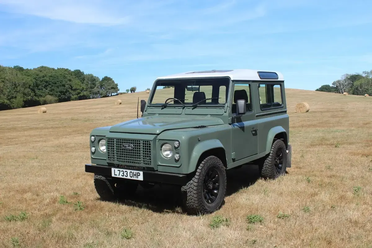 Used Land Rover Defender 1994 Green SUV