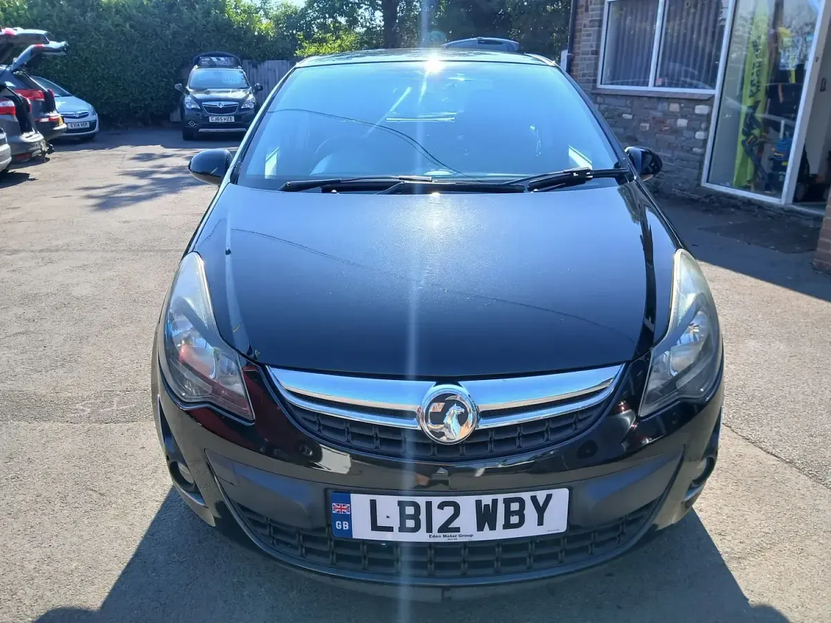 Used Vauxhall Corsa 100 HP (73 kW) 2012 Black Hatchback