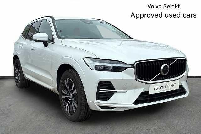Used Volvo XC60 Core 247 HP (181 kW) 2023 White SUV