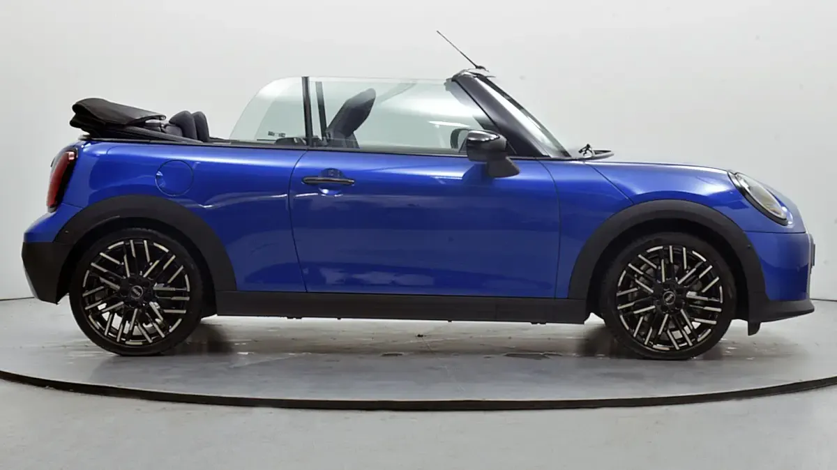 Used Mini Cooper Cabriolet 161 HP (118 kW) 2026 Blue Cabriolet