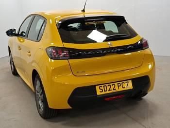 Gebraucht Peugeot 208 Active Premium 75 PS (55 kW) 2022 Gelb Kleinwagen