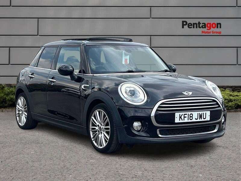 Black Used 2018 Mini Cooper Hatch Hatchback | £10,995 (Fair price) - Image 1/4