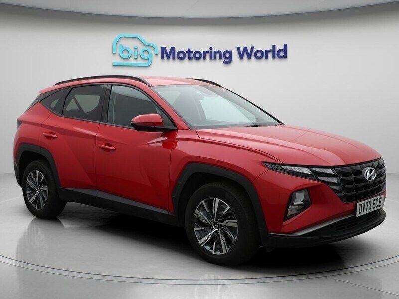 Red Used 2023 Hyundai Tucson SE SUV | £23,700 (Good price) - Image 1/4